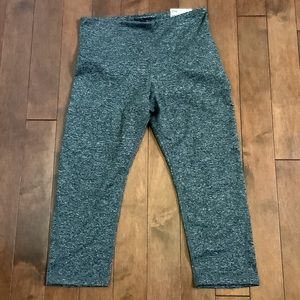 NWT Old Navy Grey Spacedye Capri Leggings